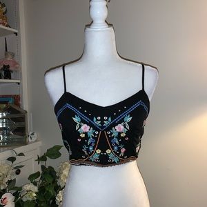 ❌SOLD❌NWT Angie Embroidered Crop Top
